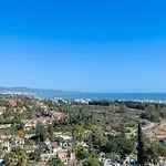 Cozy 2 Bdrm Apt W Sea Views Next To Puerto Banus