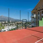 Cozy 2 Bdrm Apt W Sea Views Next To Puerto Banus